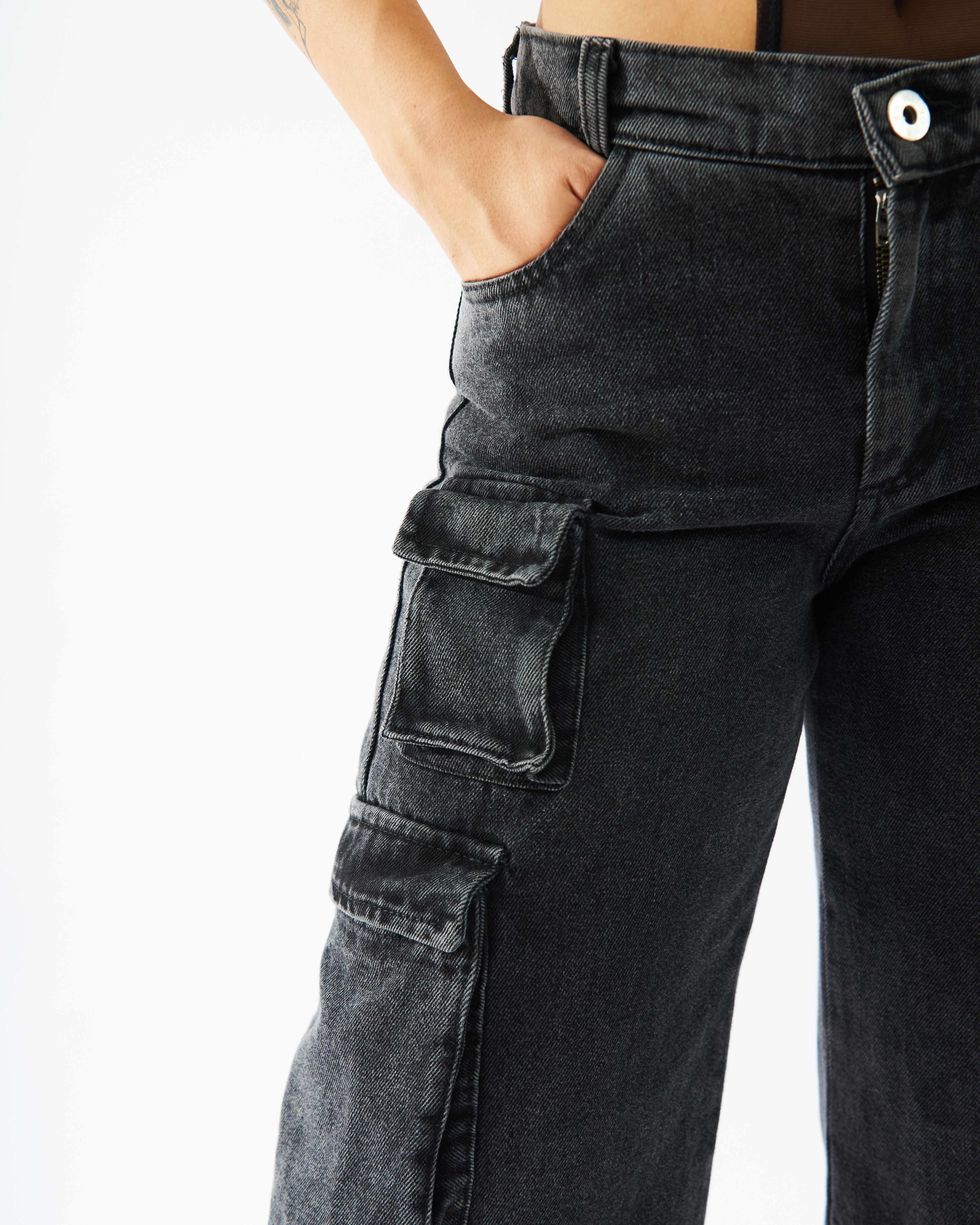 LOW-RISE UTILITY PANTS