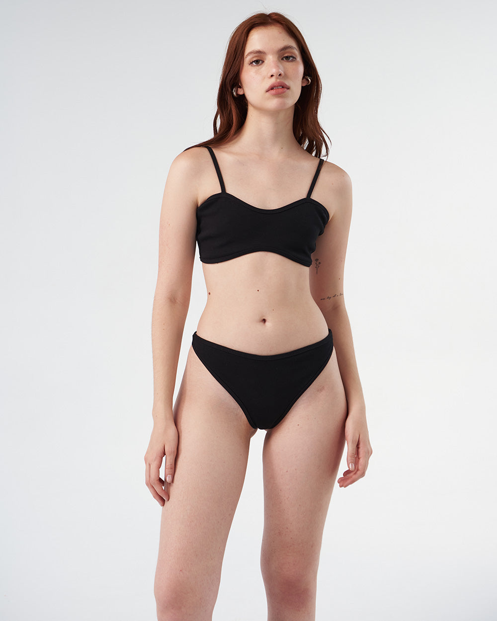 BLACK TALLY TOP