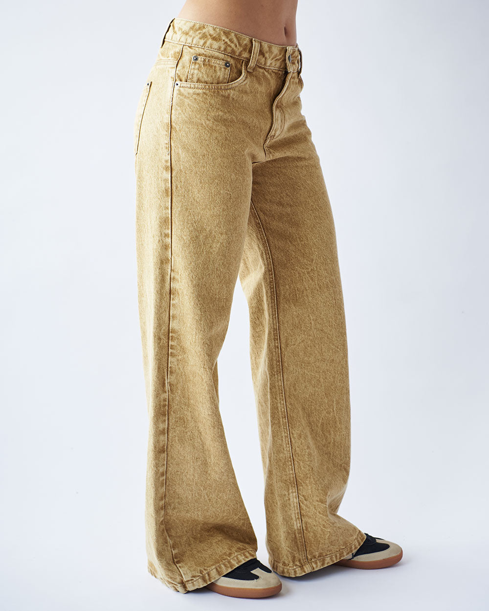 SAND JEANS