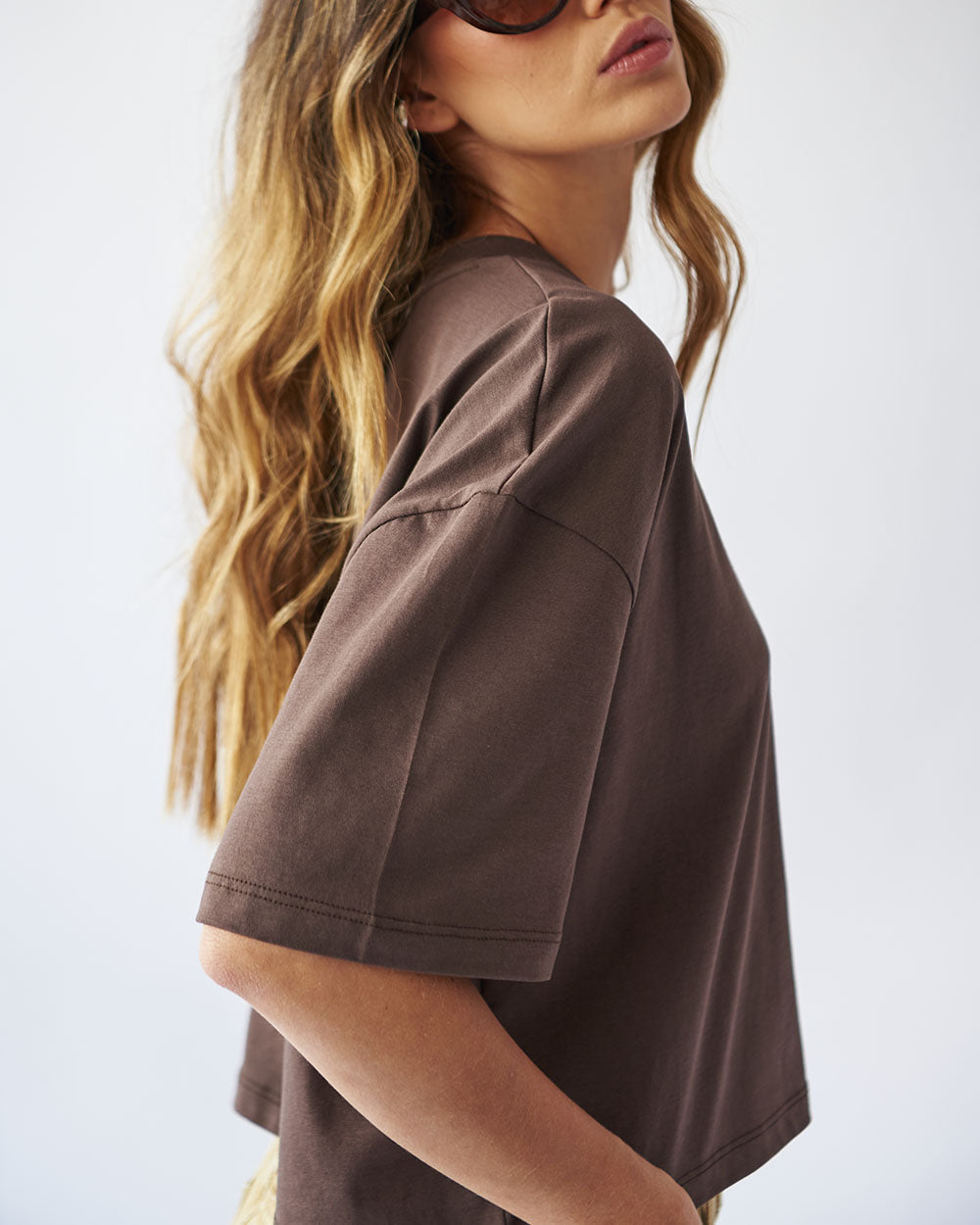 BRICK TEE BROWN
