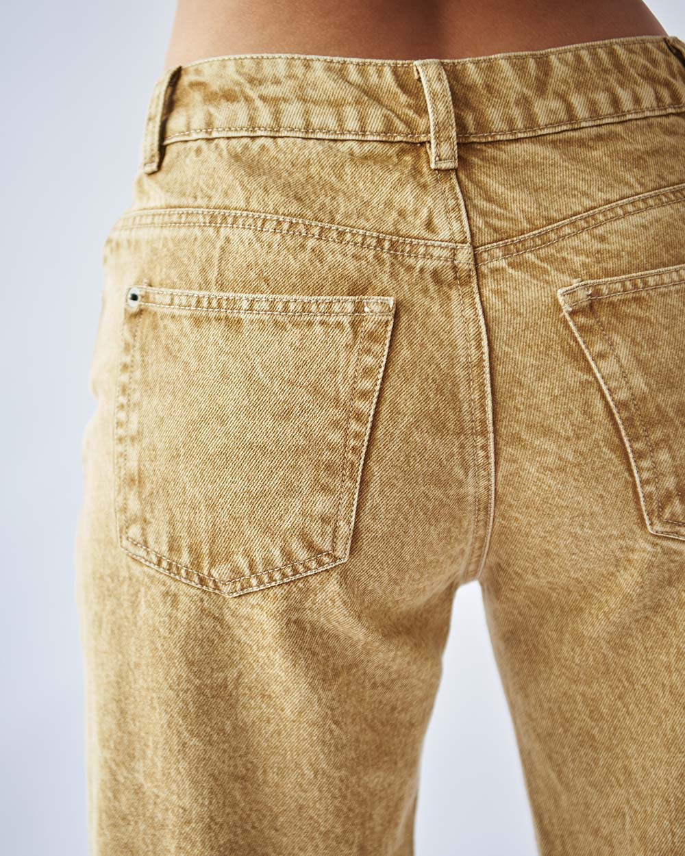 SAND JEANS