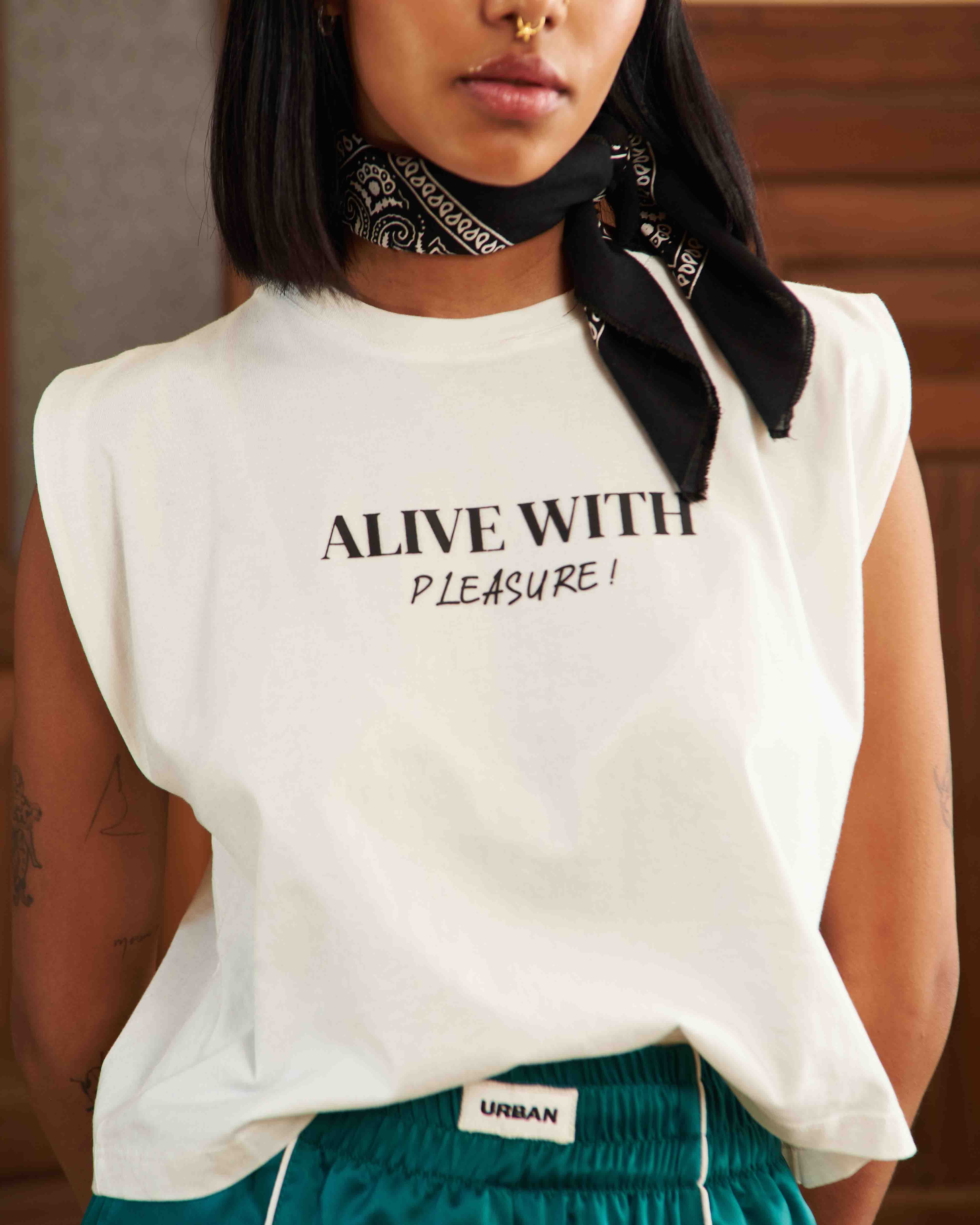 IVORY MUSCLE TEE