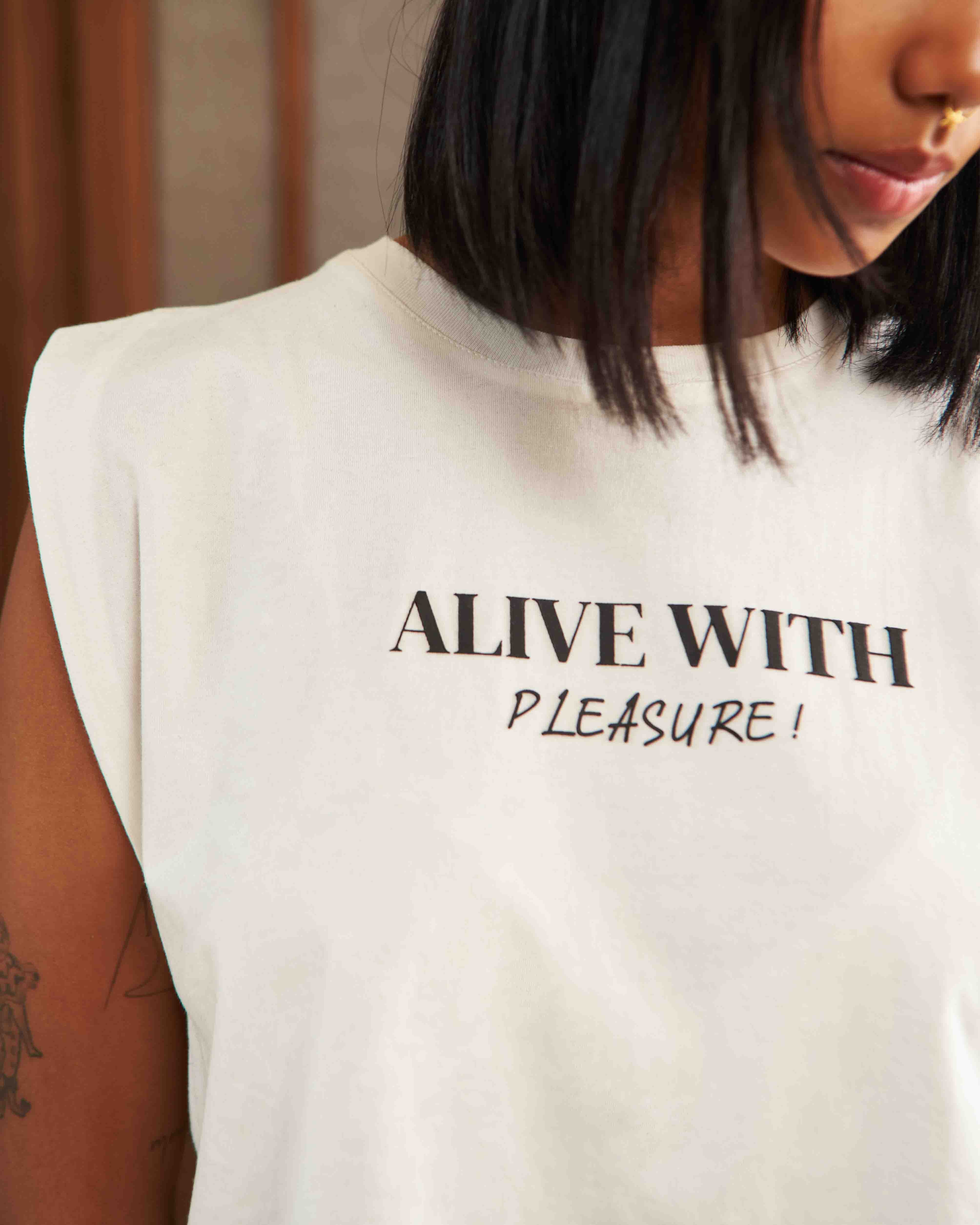 IVORY MUSCLE TEE