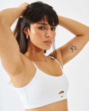 ESSENCE WHITE TOP
