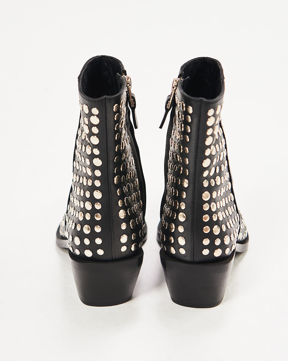 URBANOCTLOOKBOOK0604.jpg