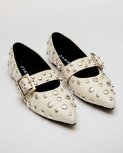 POINTER FLATS WHITE