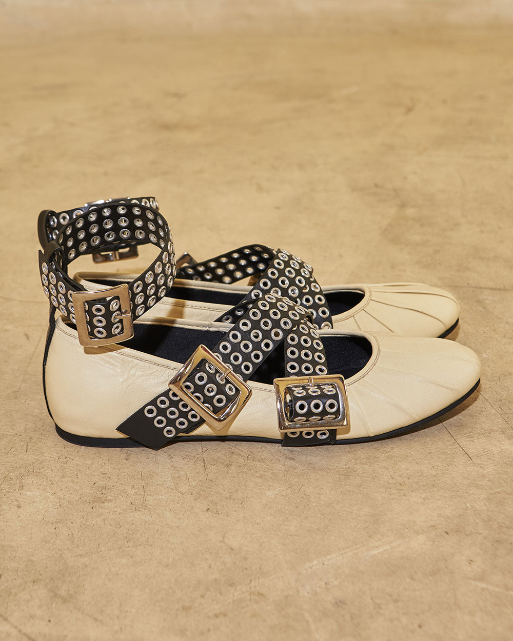 BUTTER KAT FLATS