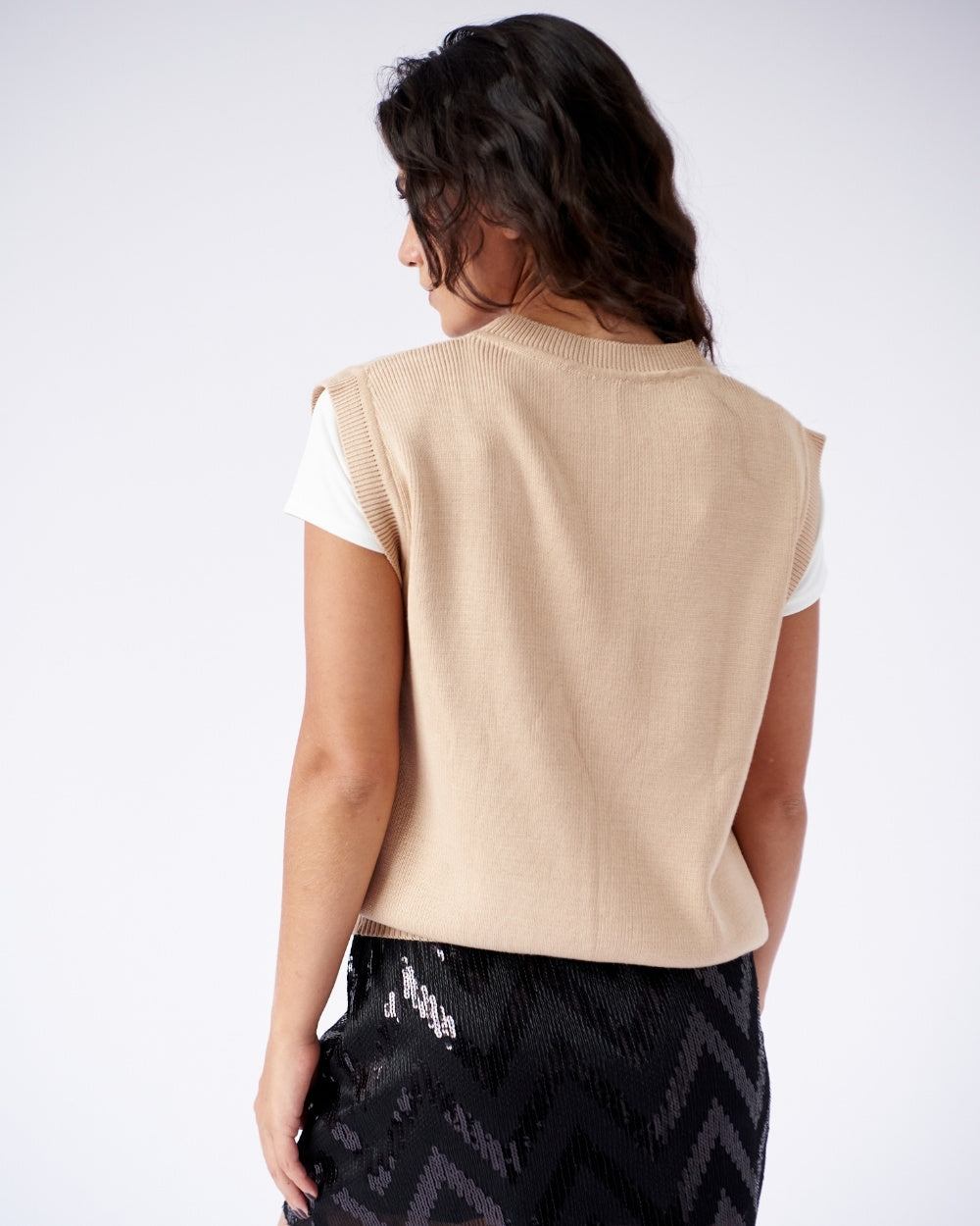 urban-rock-sand-chess-vest-acrylic-fabric-back-view
